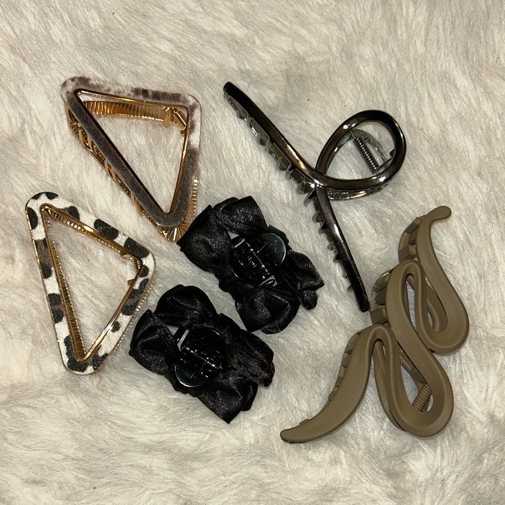 🩷FIRM PRICE🩷NWOT 6 pieces hair clips